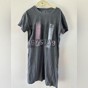 Y2K L.O.L. Vintage t-shirt XS  Tommy Tu-Tone 867-5309